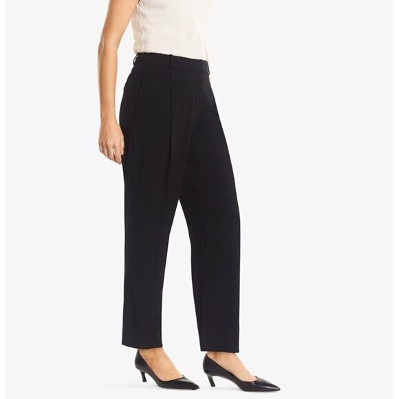 MM LaFleur Trouser Pants Size 8 Black Pleated Tapered Leg Minimalist Preppy - Picture 1 of 16